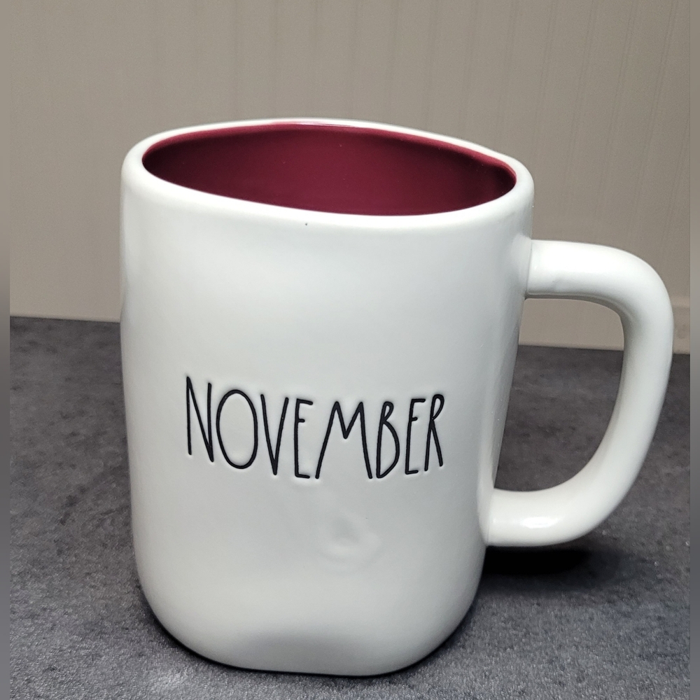 Rae Dunn NOVEMBER 16+oz Mug